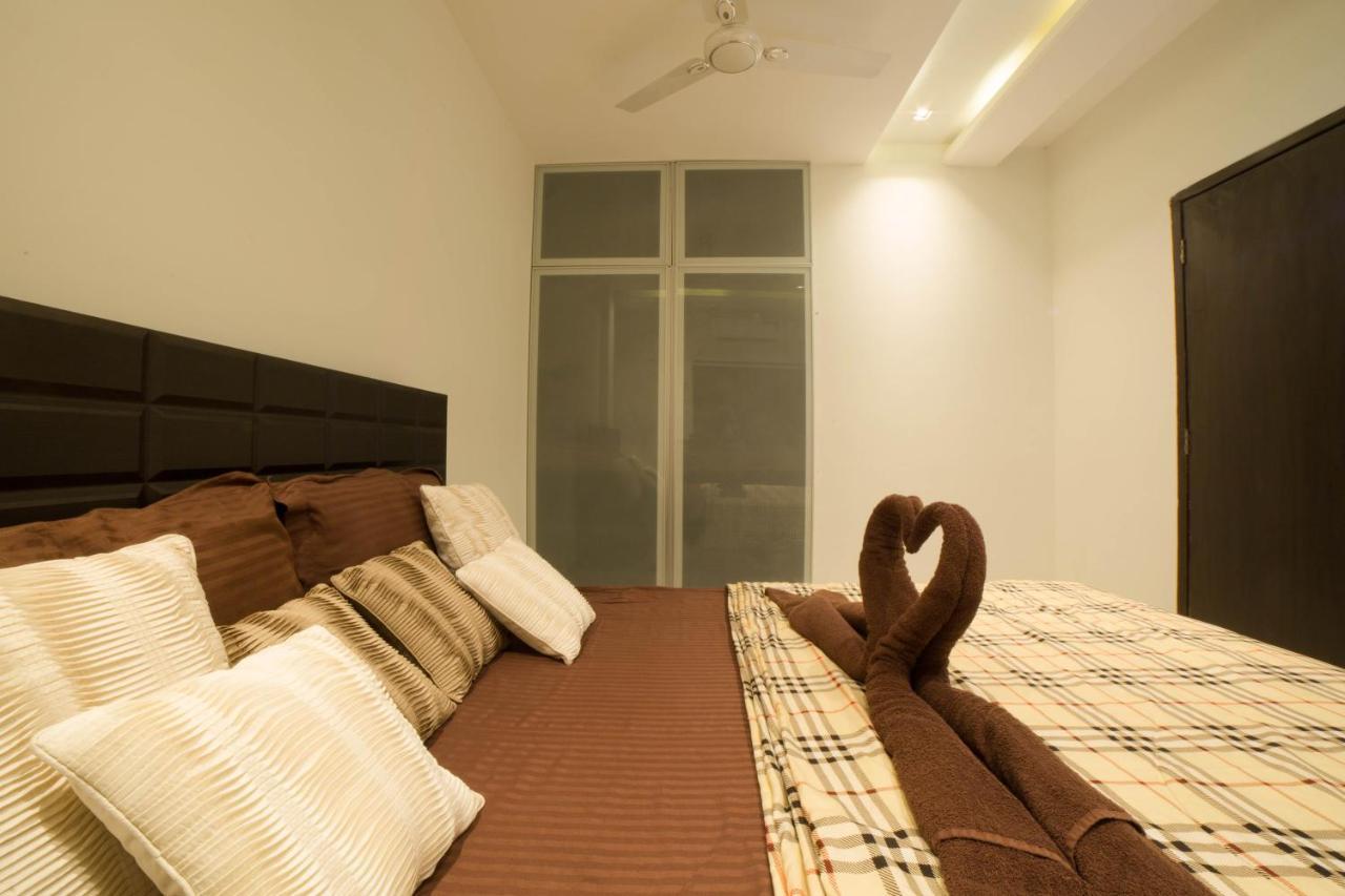 Acons Palm Beach Alibag Eksteriør billede